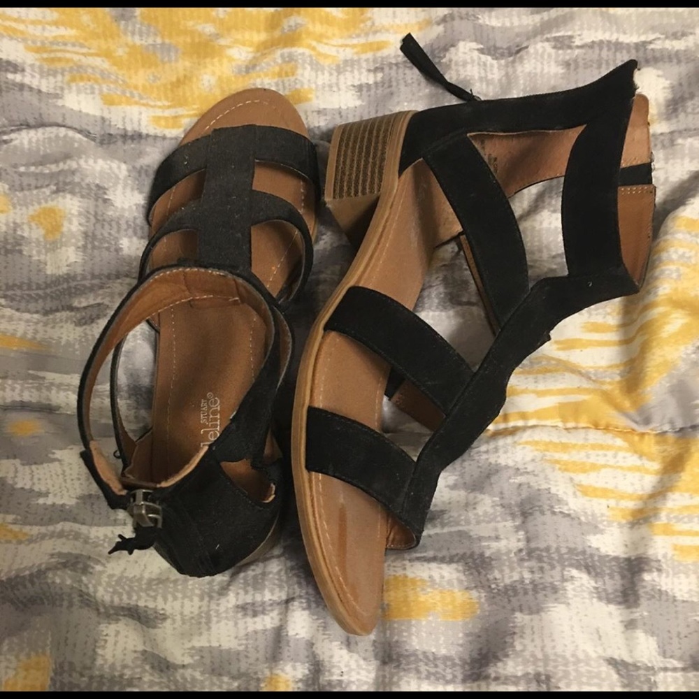 Black sandals
